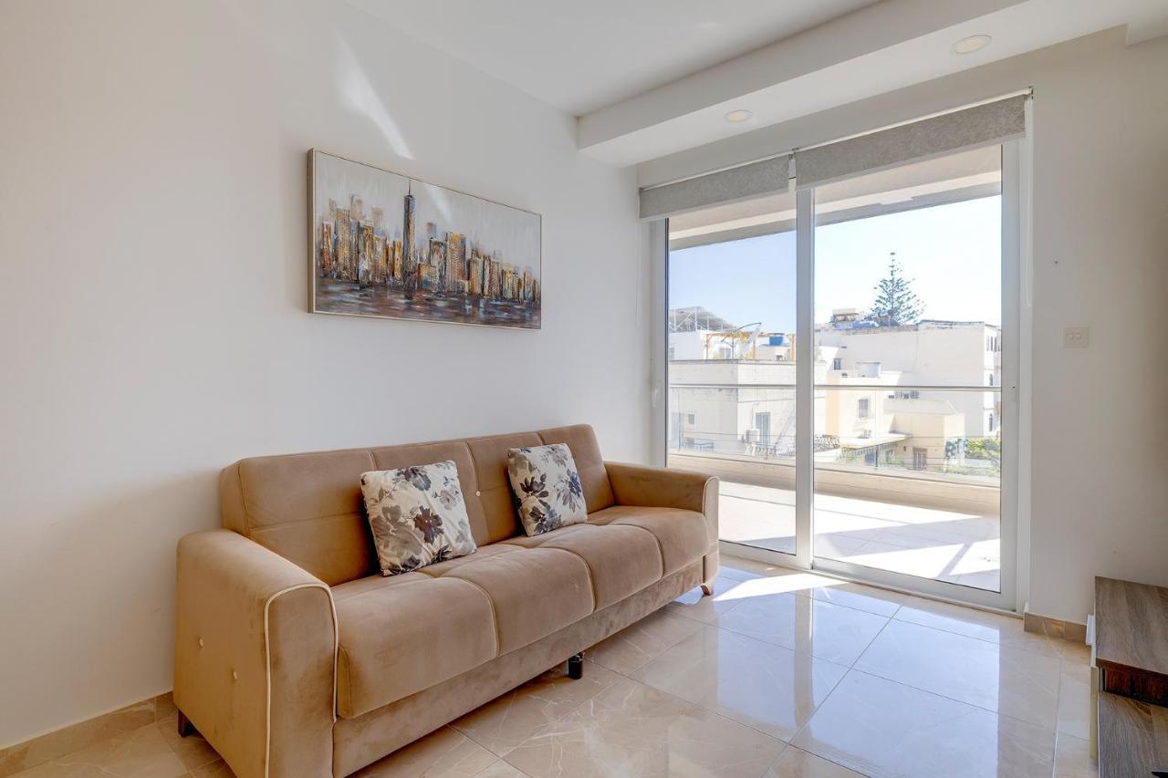 Modern 1Br Apartment In Central St Julian'S San Ġiljan Buitenkant foto
