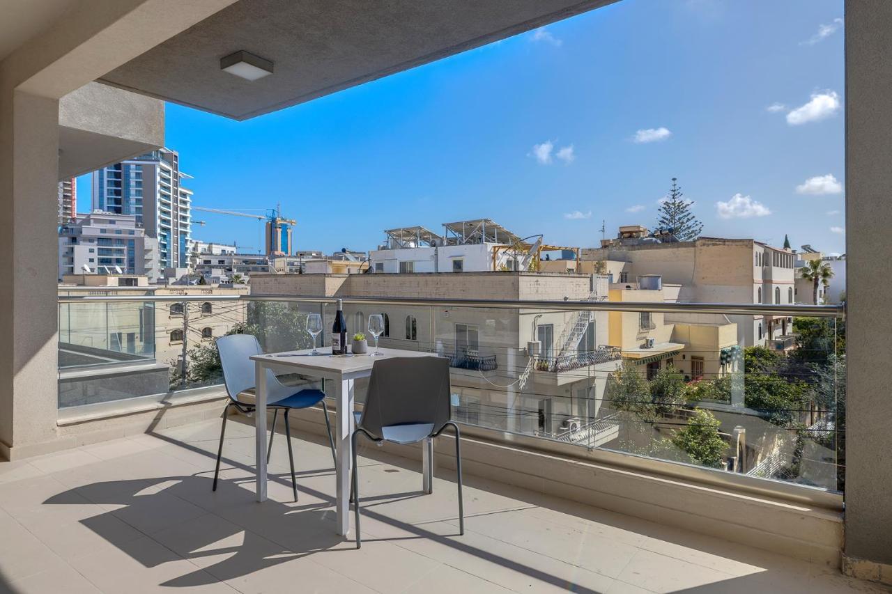 Modern 1Br Apartment In Central St Julian'S San Ġiljan Buitenkant foto