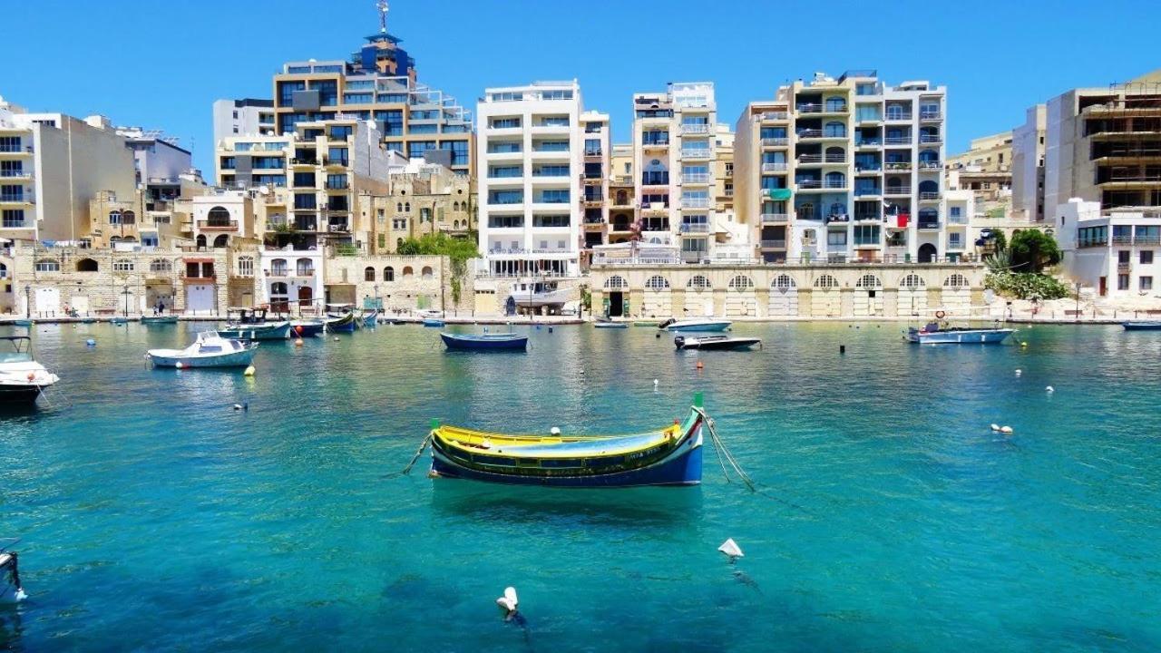 Modern 1Br Apartment In Central St Julian'S San Ġiljan Buitenkant foto